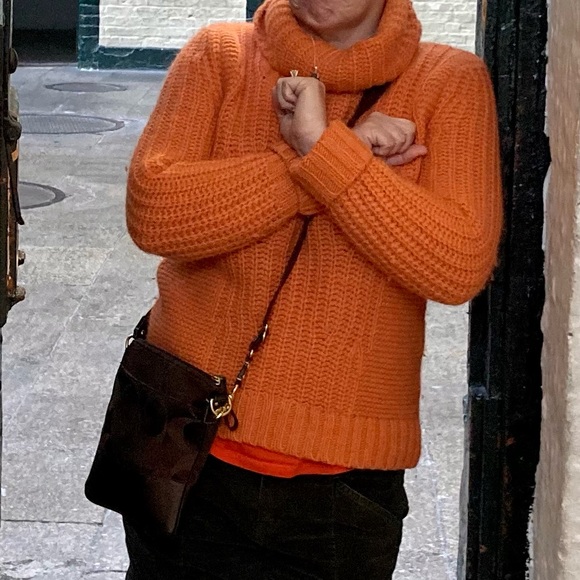 Banana Republic Turtleneck Chunky Sweater Orange Sz Small Italian Yarn - Picture 2 of 13